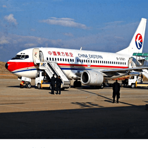 银川河东空运代理航空快运业稳步发展的原因是什么？